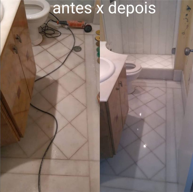 Antes e depois de piso de banheiro restaurado